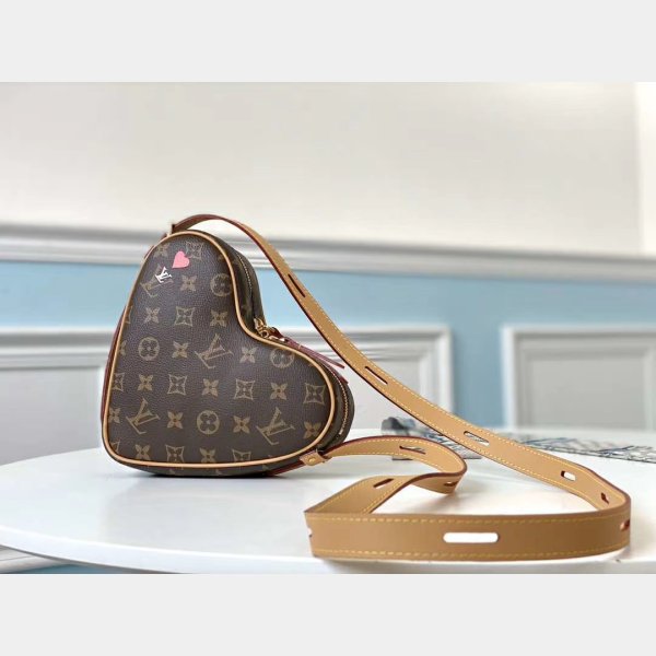 Replica Louis Vuitton M64440 Pochette Voyage MM Monogram Eclipse